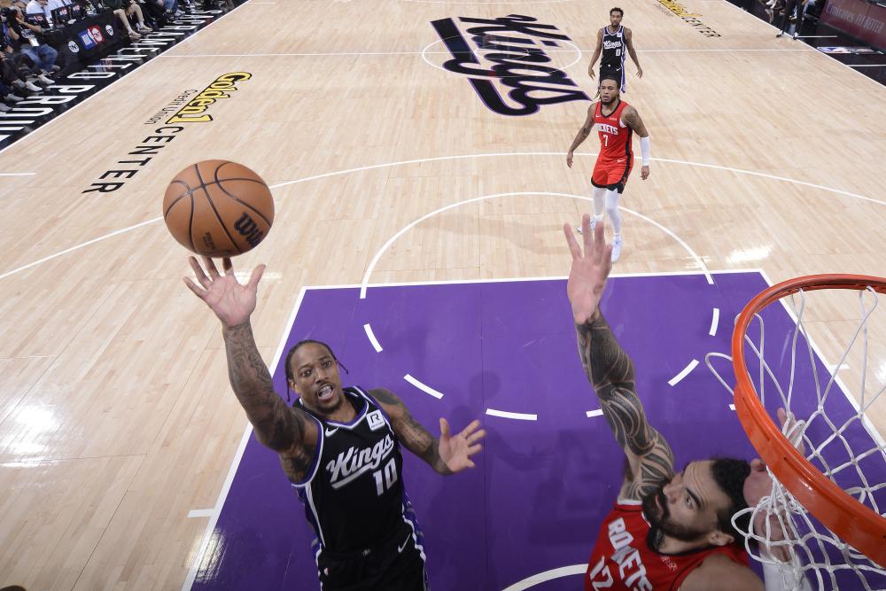 相比鹈鹕 相比鹈鹕