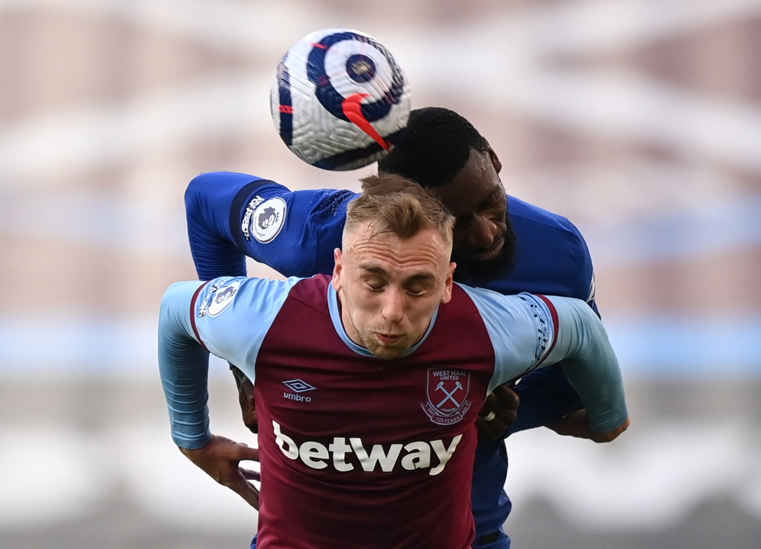 迷奉献了一 迷奉献了一